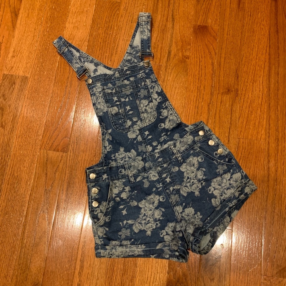 Tapestry Denim Forever 21 Jean Shortalls